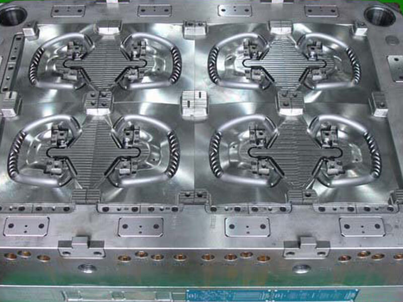Injection Mold_with Gas-Assist_for Handle Part 1